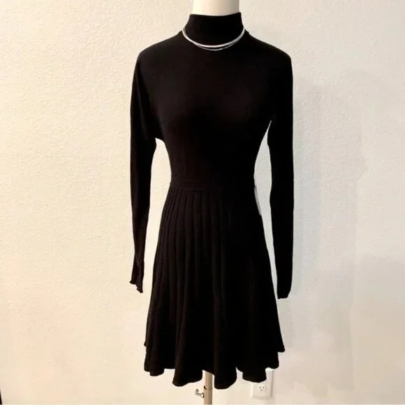 [🌟 PRICE FIRM] EXPRESS Black Pleated Open-Back Sweater Dress Extra Small XS - Picture 3 of 15
